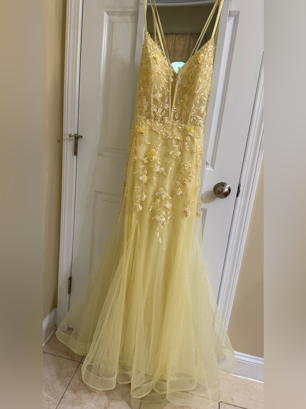 Yellow Spaghetti-Strap Floral Lace Bridal Gown